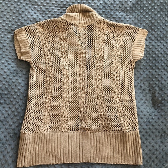 Great condition, Dress Barn short sleeve knit open cardigan - Picture 3 of 3